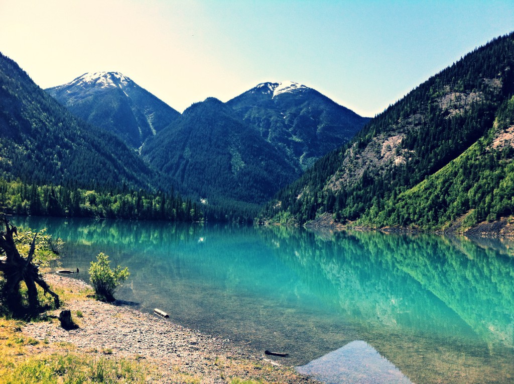 Runners will pass by Kinney Lake on the half marathon and full marathon routes. 